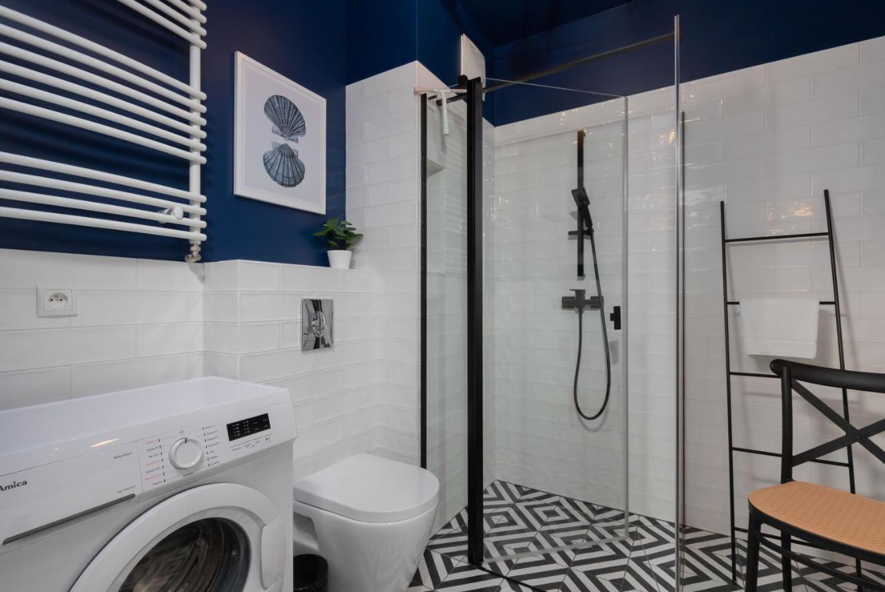 Stylish Atol Apartment With Free Parking In The Heart Of Gdansk By Noclegi Renters Екстериор снимка